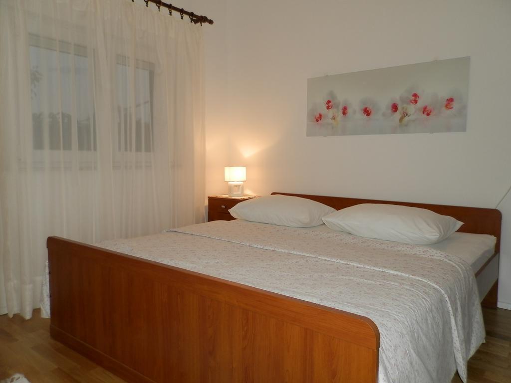 Apartment Slavica Lozovac Exterior photo