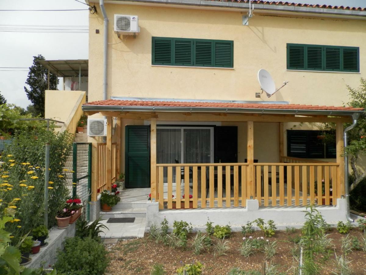 Apartment Slavica Lozovac Exterior photo